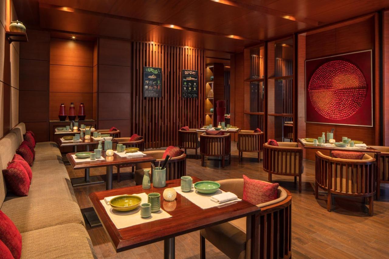 ไฮแอท รีเจนซี จันทิครห์ Hotel จัณฑีครห์ ภายนอก รูปภาพ The interior of the restaurant
