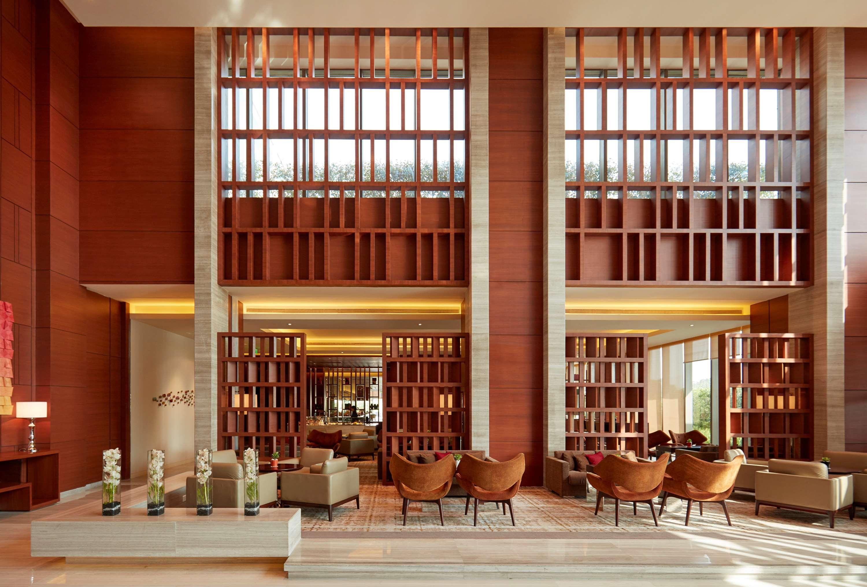 ไฮแอท รีเจนซี จันทิครห์ Hotel จัณฑีครห์ ภายนอก รูปภาพ The lobby of the hotel