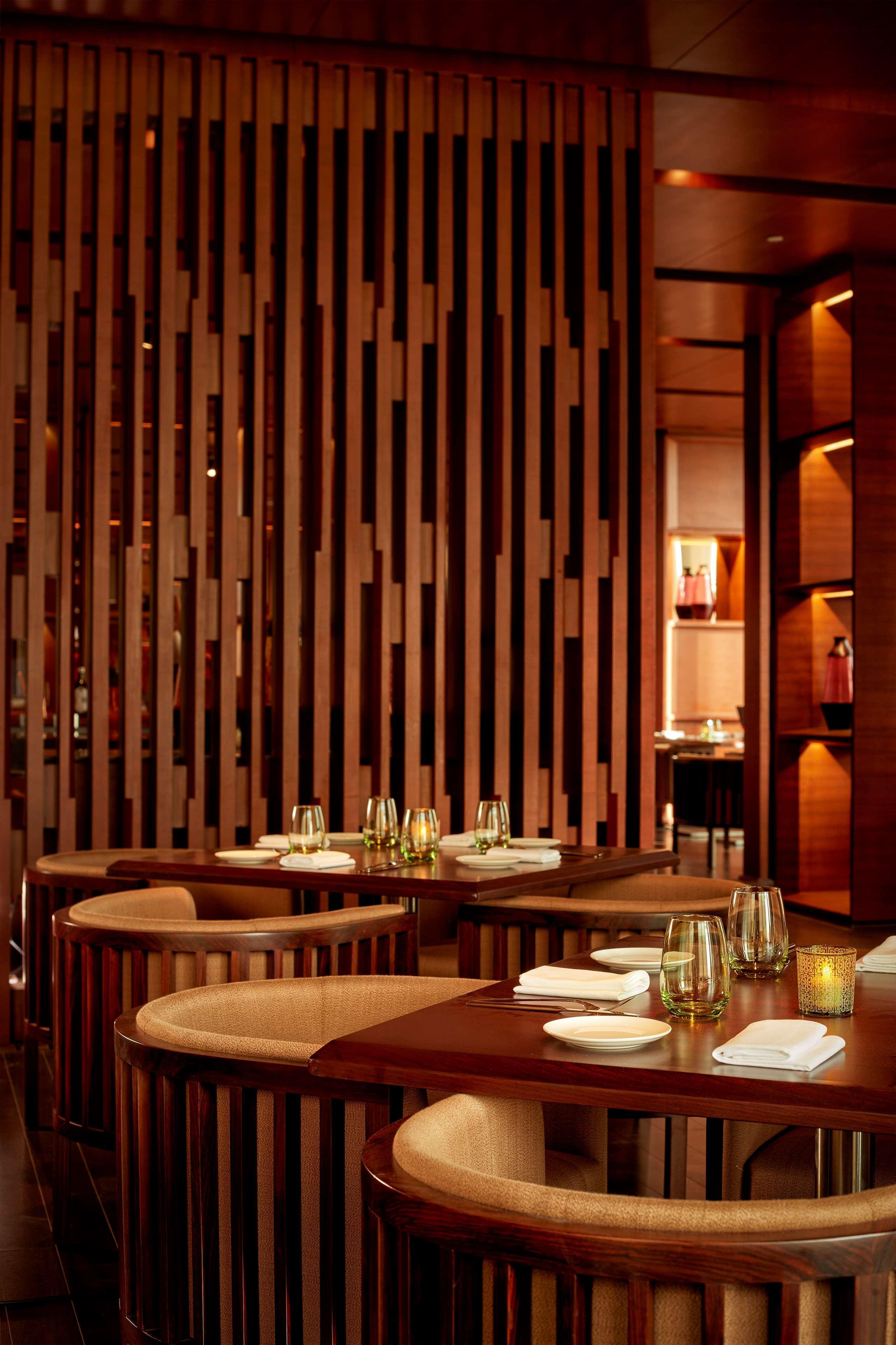 ไฮแอท รีเจนซี จันทิครห์ Hotel จัณฑีครห์ ภายนอก รูปภาพ Interior of the restaurant